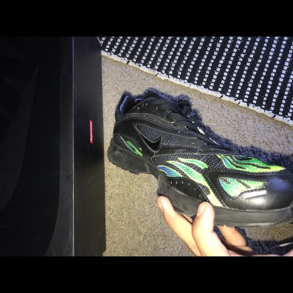 nike zoom streak spectrum plus supreme white